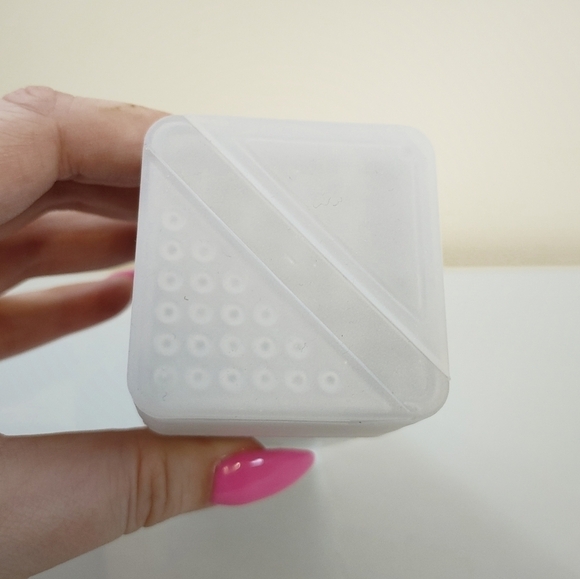 New Recollections Extra Fine Silver Glitter - Picture 3 of 8